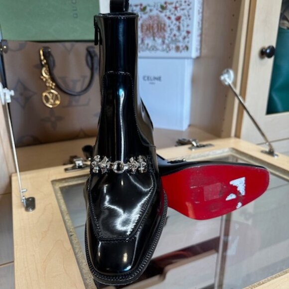 Christian Louboutin Black Chain-Link Accent Size 38 Patent Leather Booties - Picture 2 of 6